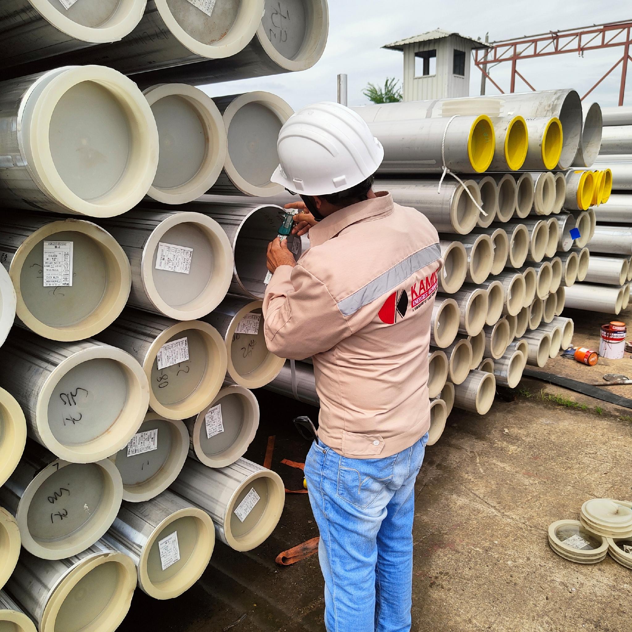 Liquid penetrant examination (PT) on structural lifting lug weld