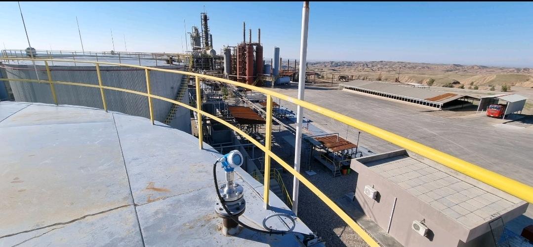 Refinery tank catwalk, manifold piping, and shell settlement monitoring